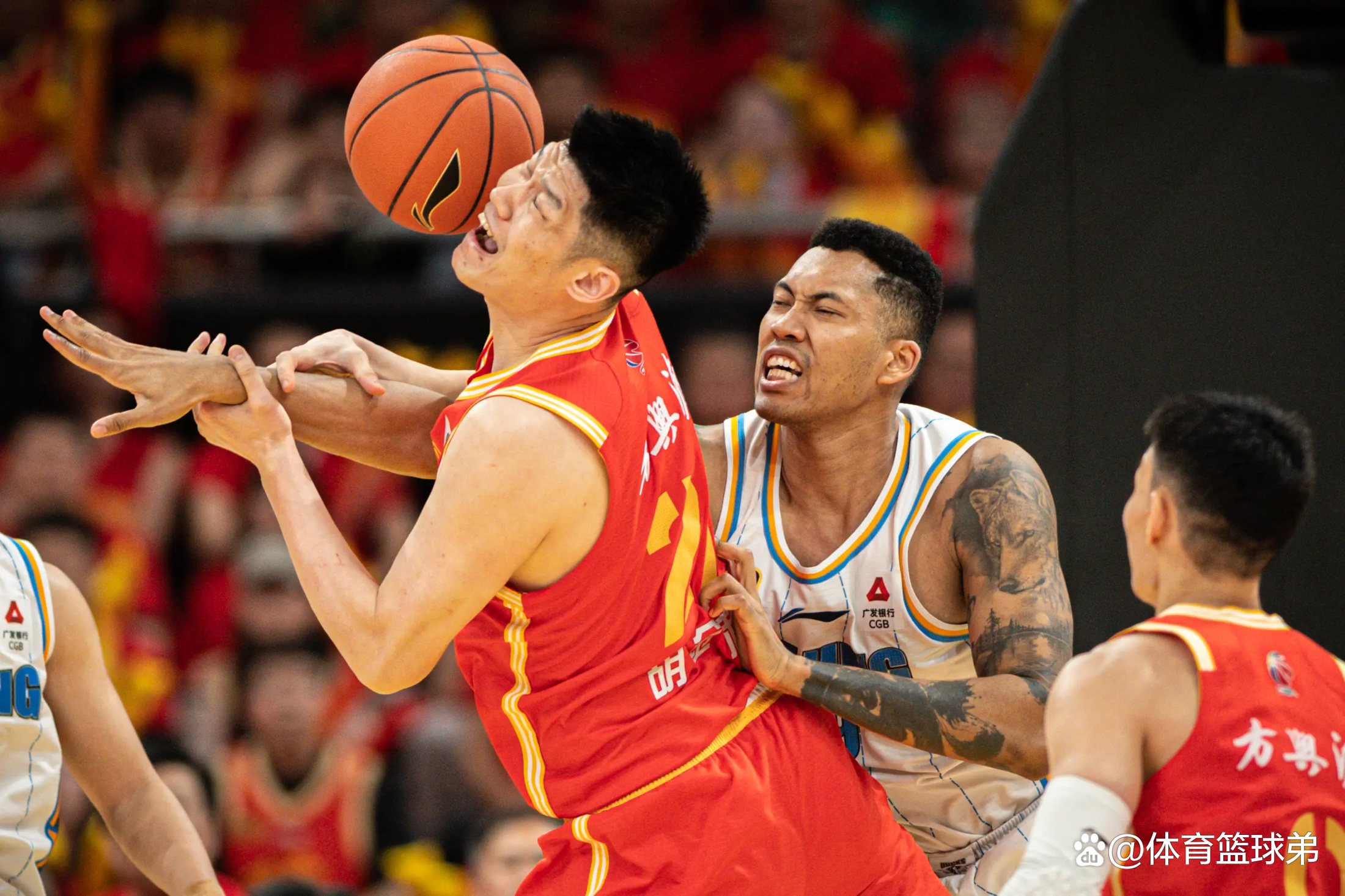 加时末段广厦男篮备战CBA常规赛，伤情更新细节曝光，态度坚定，心理建设被强调的简单介绍