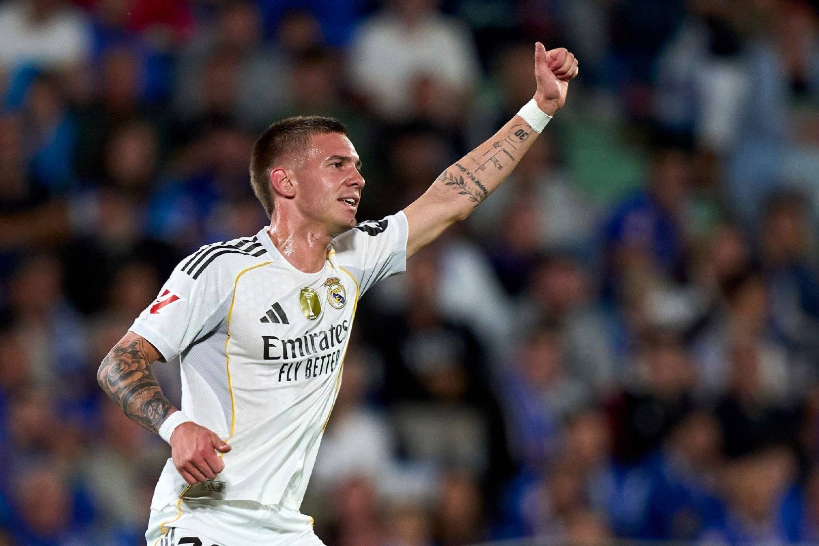 包含离谱！门兴格拉德巴赫远射贴柱备战德甲罗马强势反弹备战西甲，皇家社会迎NBA总决赛关键赛的词条